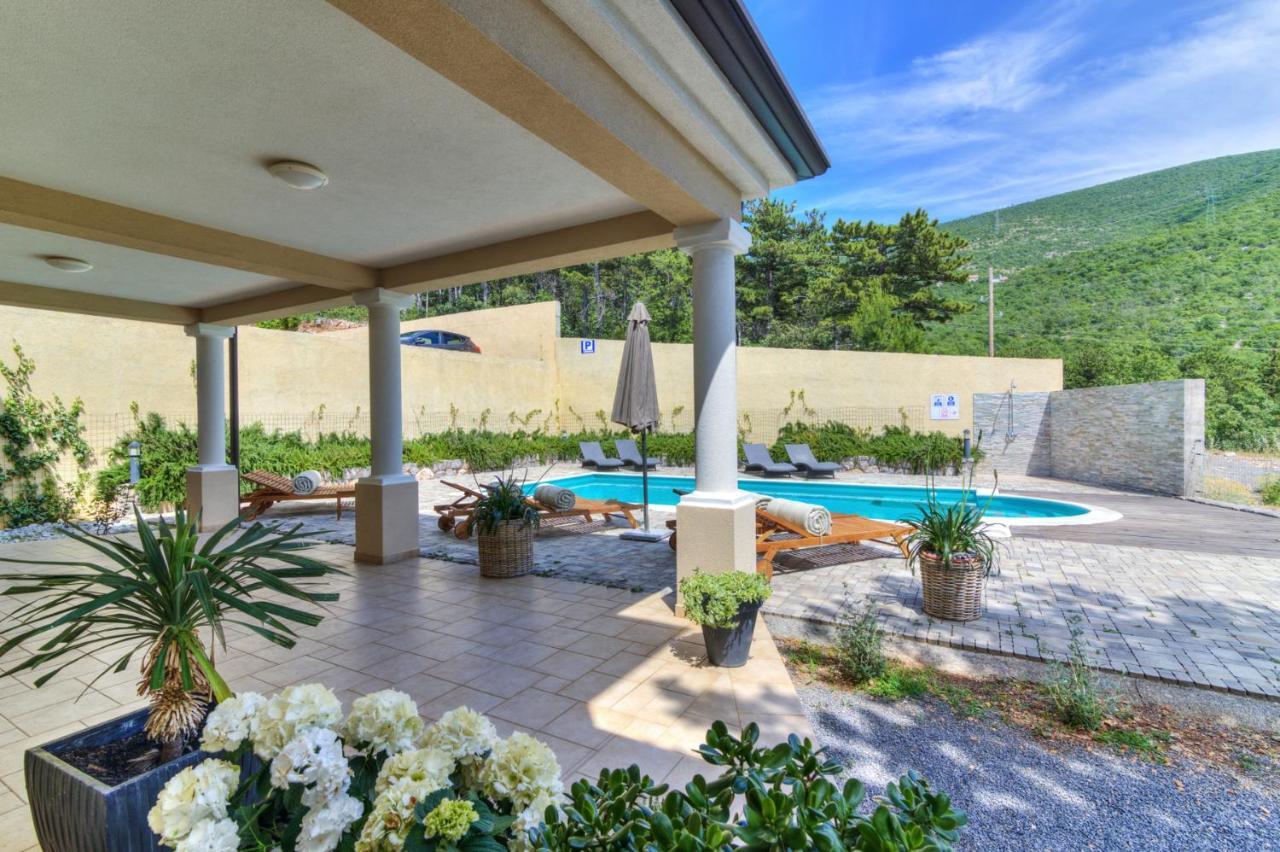 סווטי יוראי Villa Mia מראה חיצוני תמונה