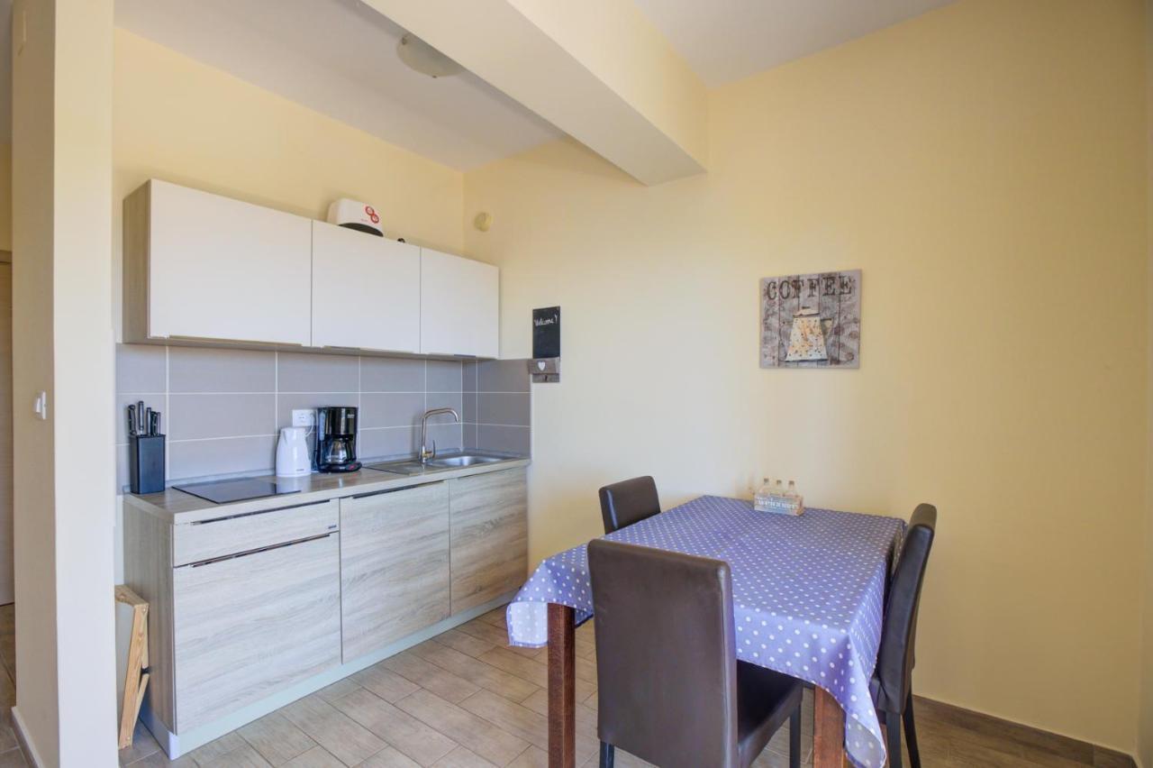 סווטי יוראי Villa Mia מראה חיצוני תמונה
