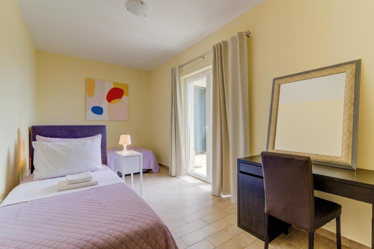 סווטי יוראי Villa Mia מראה חיצוני תמונה